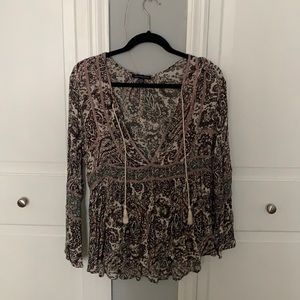 american eagle paisley long sleeve top